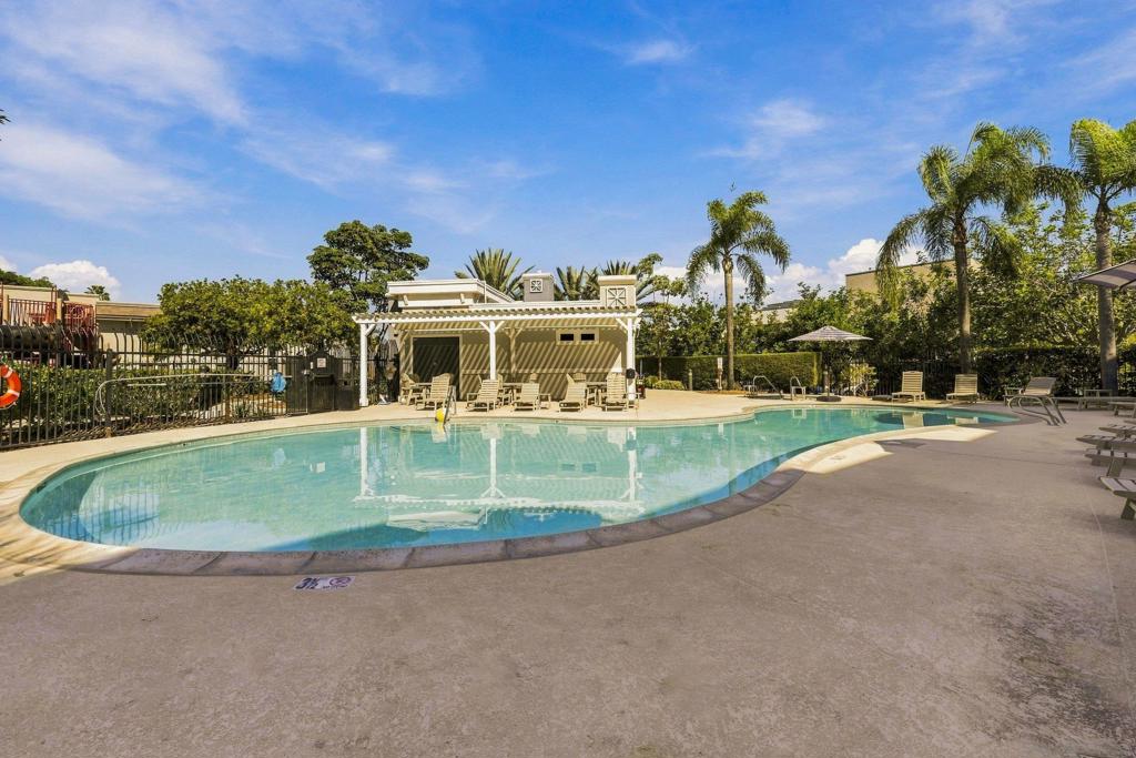 3531 Sandcastle Ln