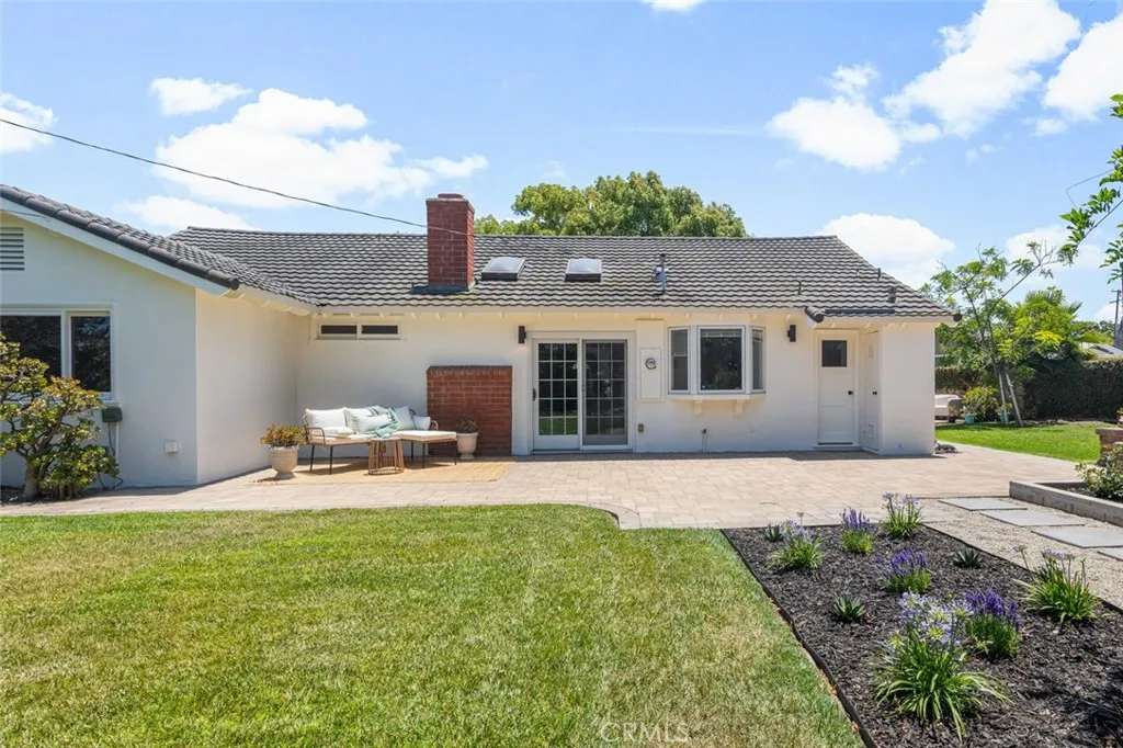1537 W Laster Avenue