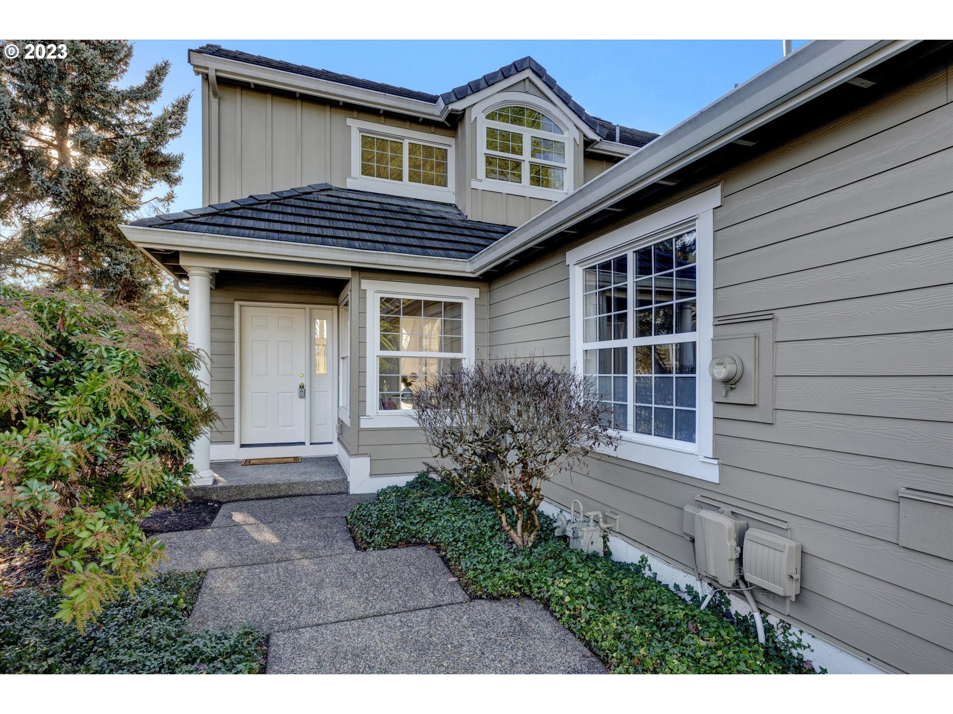 15714 NW CLUBHOUSE DR