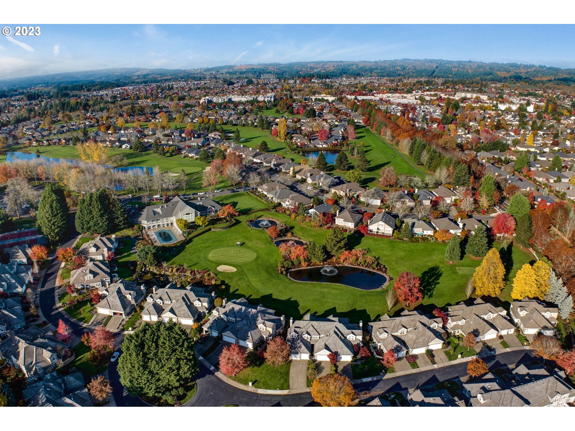 15714 NW CLUBHOUSE DR