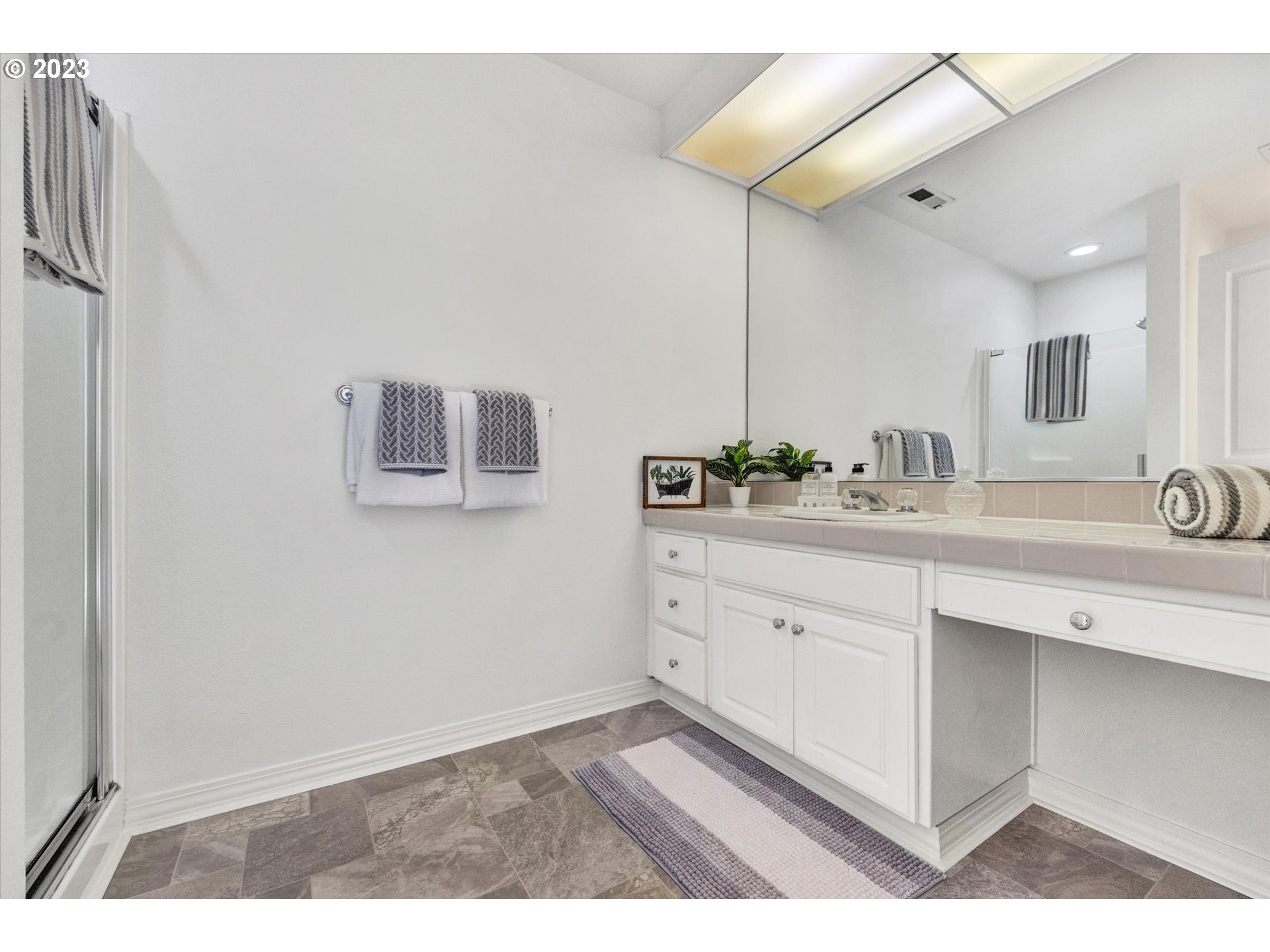 15714 NW CLUBHOUSE DR