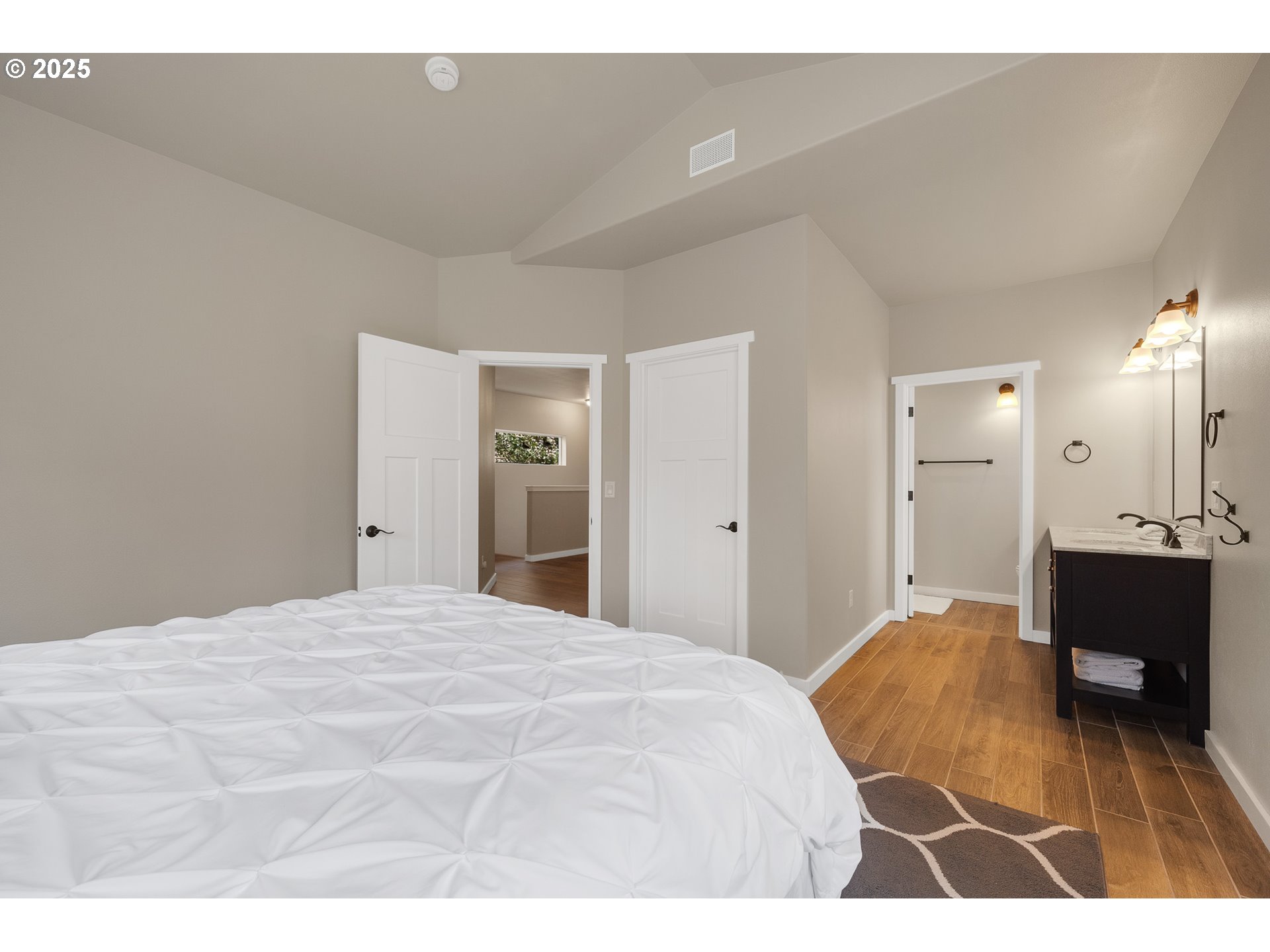 4380 SEQUOIA LOOP