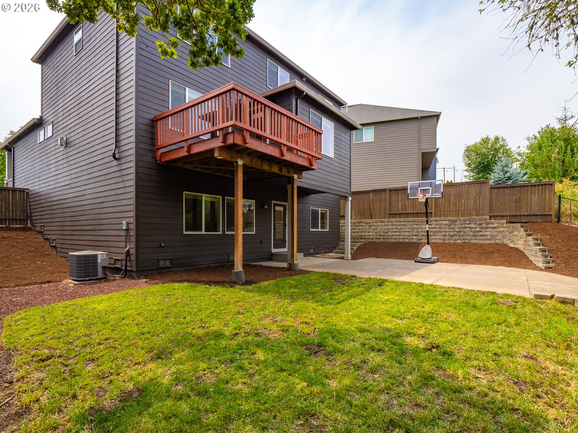 5818 NW BANNISTER DR