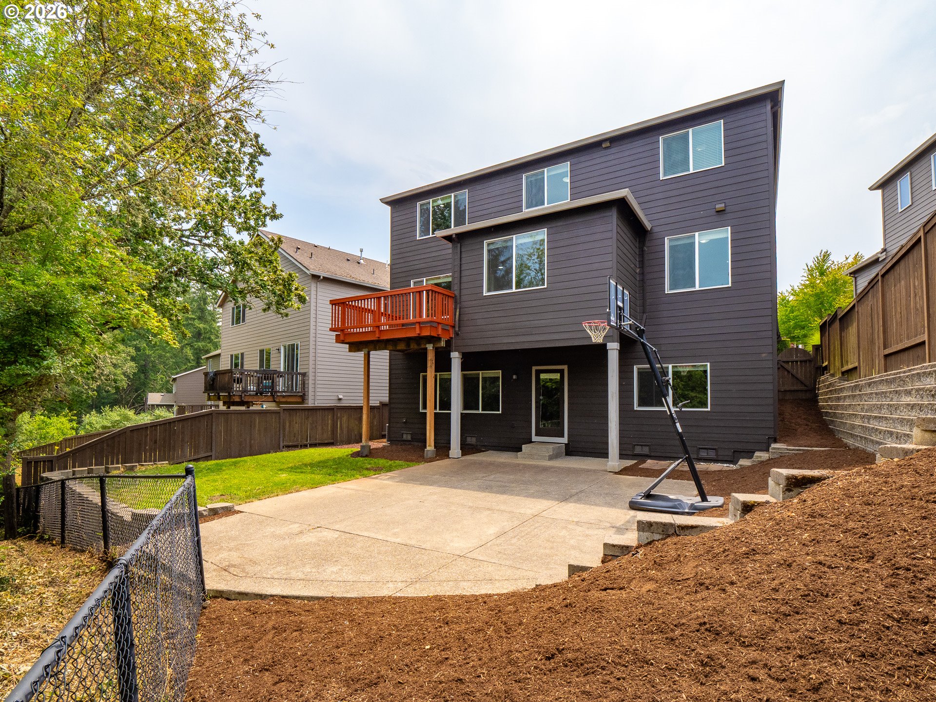 5818 NW BANNISTER DR
