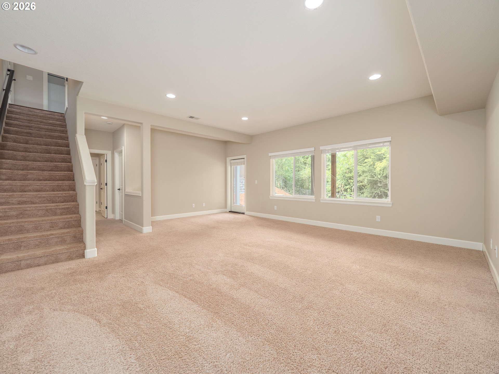 5818 NW BANNISTER DR