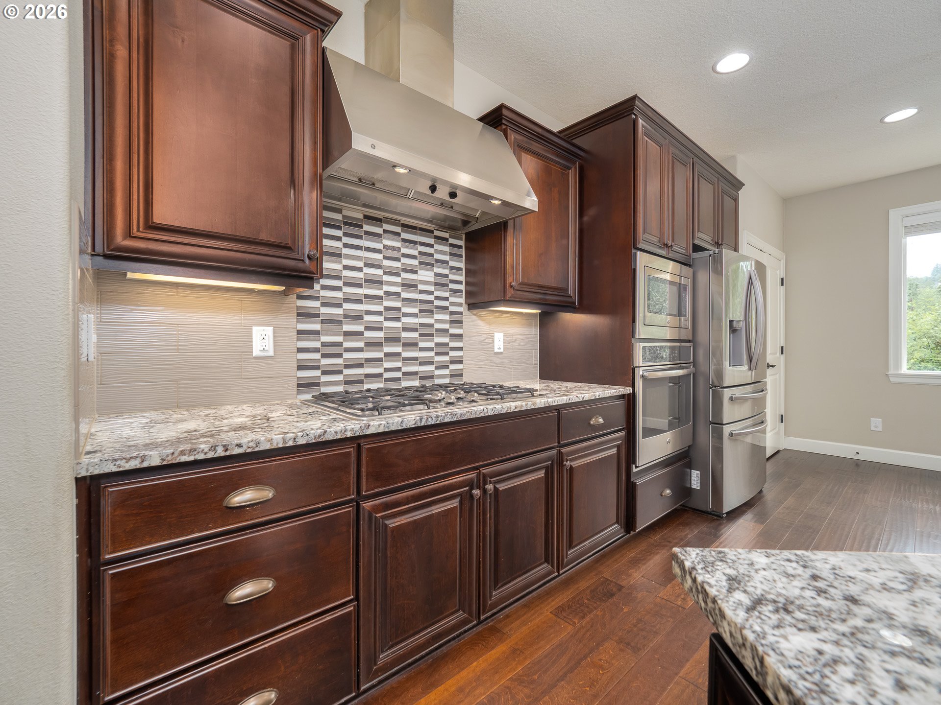 5818 NW BANNISTER DR