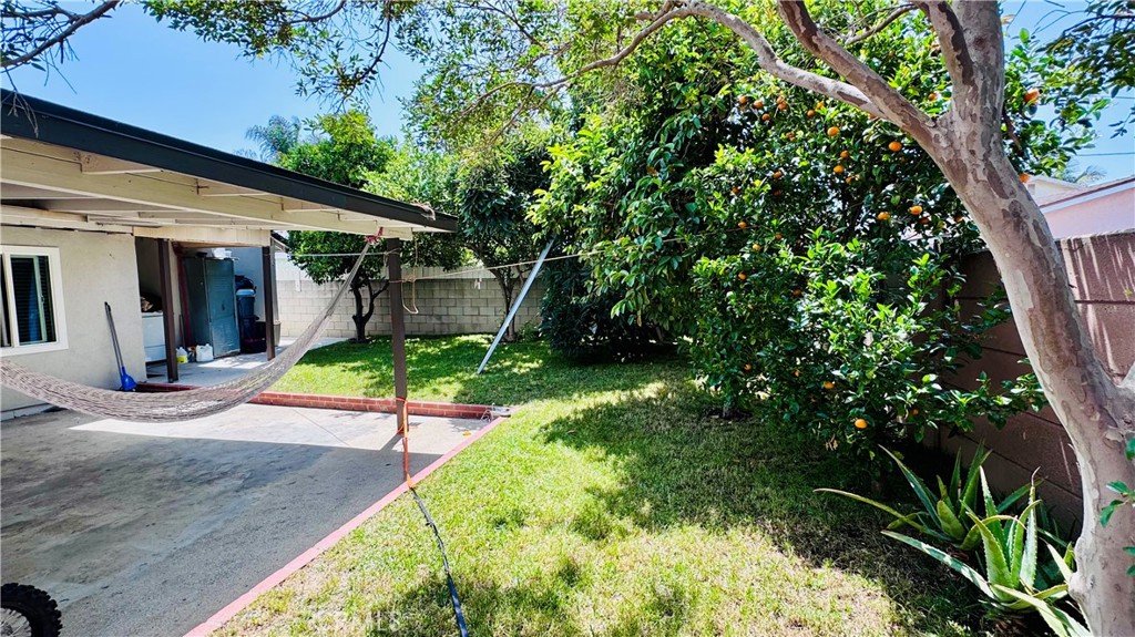 217 E 185th Street