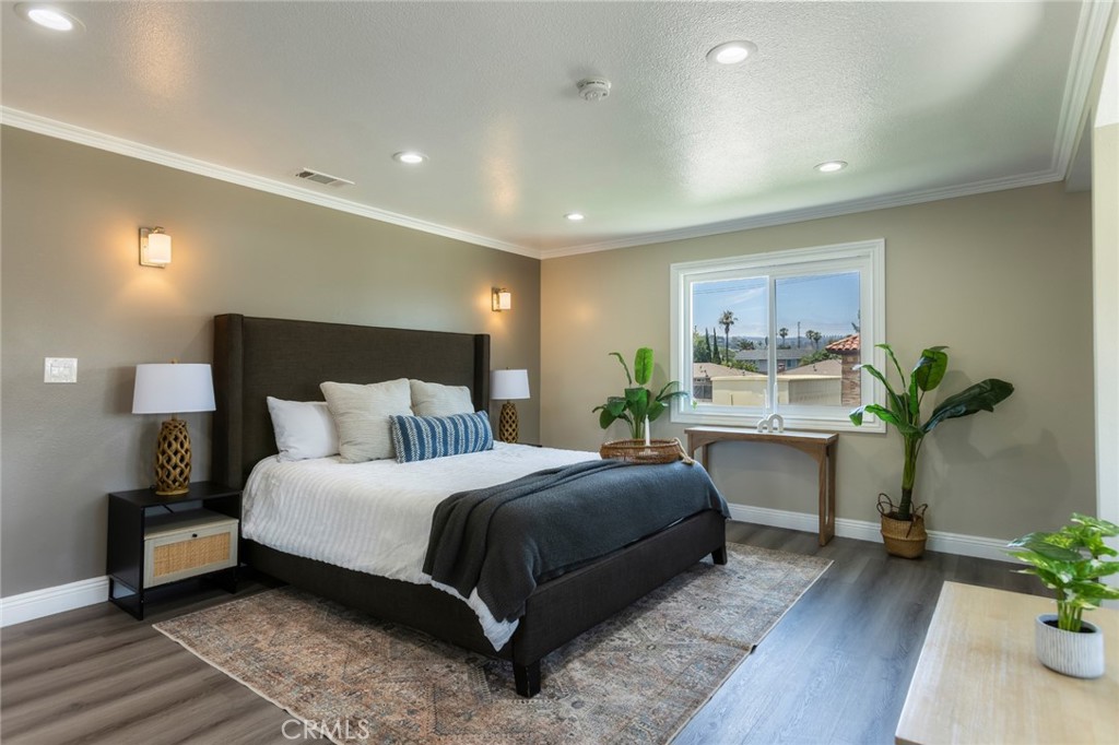 2306 255th Street