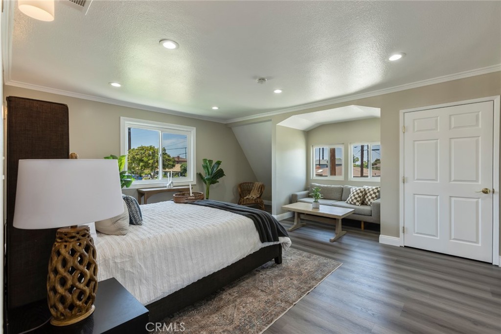 2306 255th Street