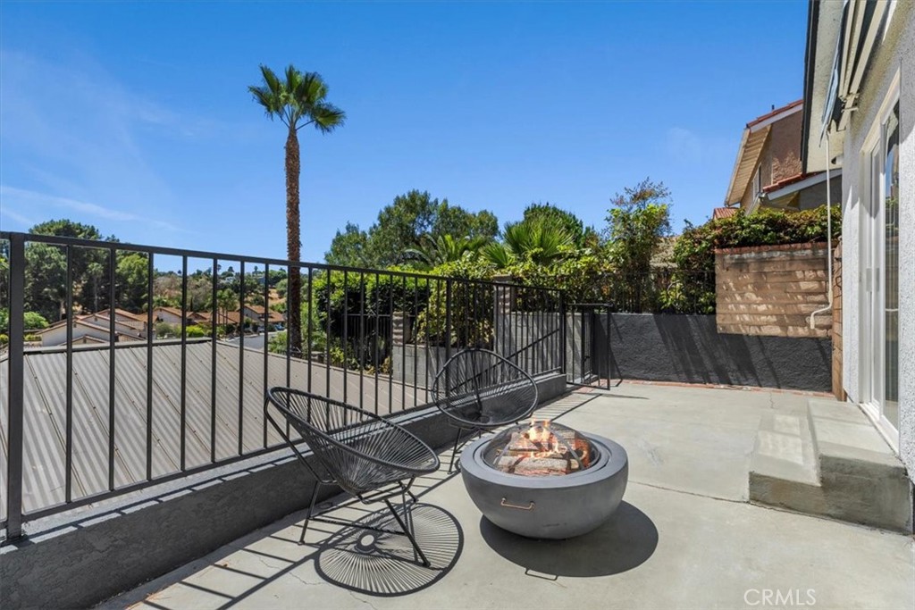995 W Channel Street
