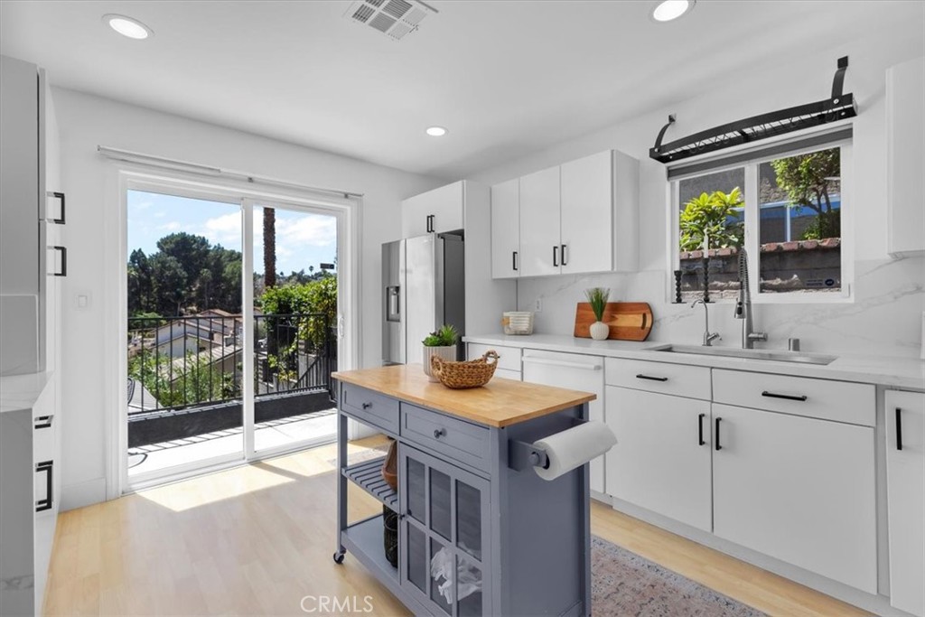 995 W Channel Street