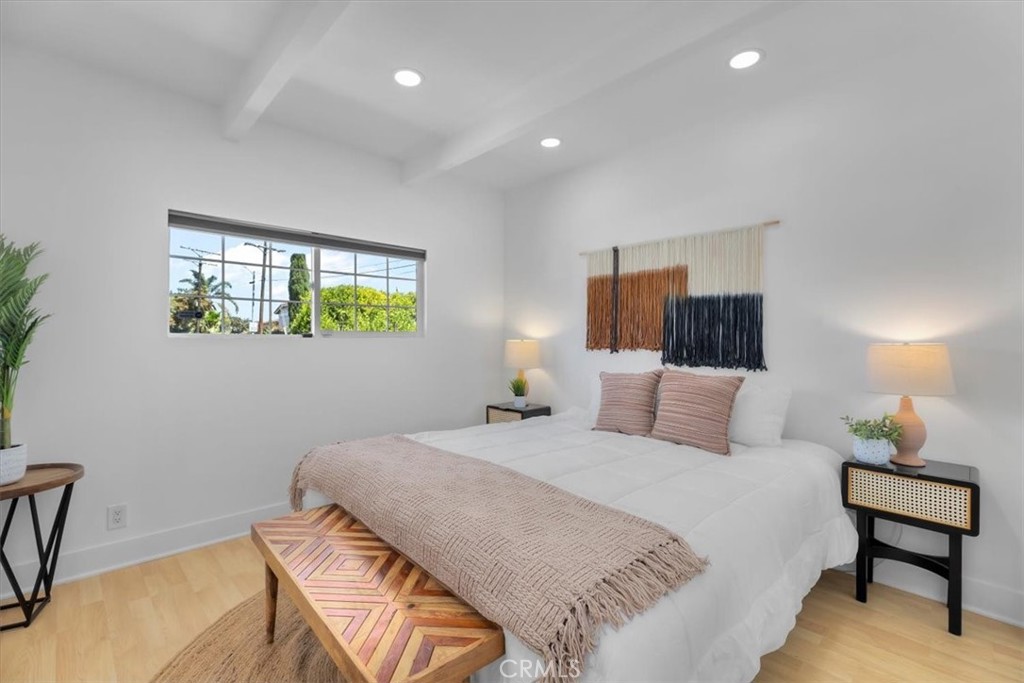 995 W Channel Street