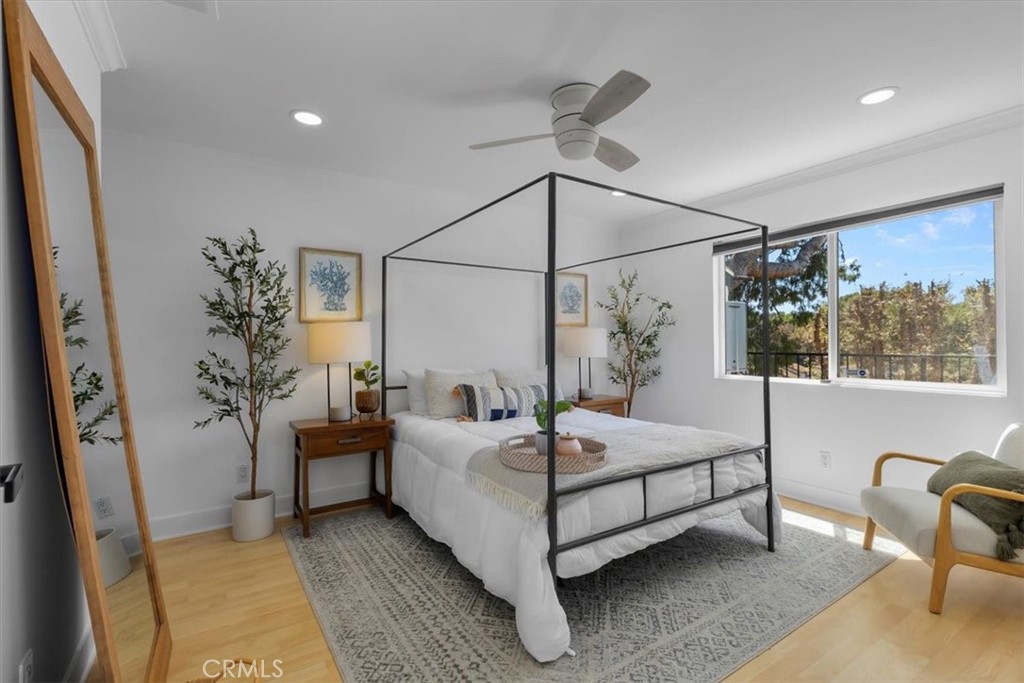 995 W Channel Street