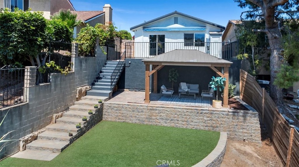 995 W Channel Street