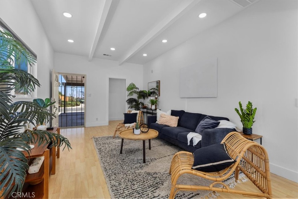 995 W Channel Street