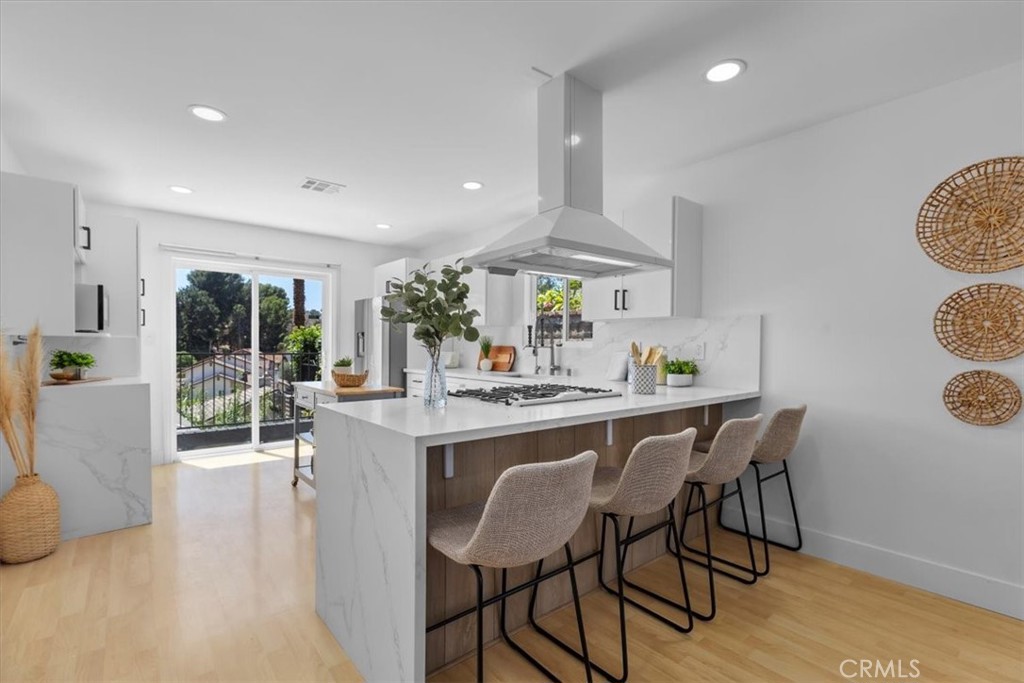995 W Channel Street