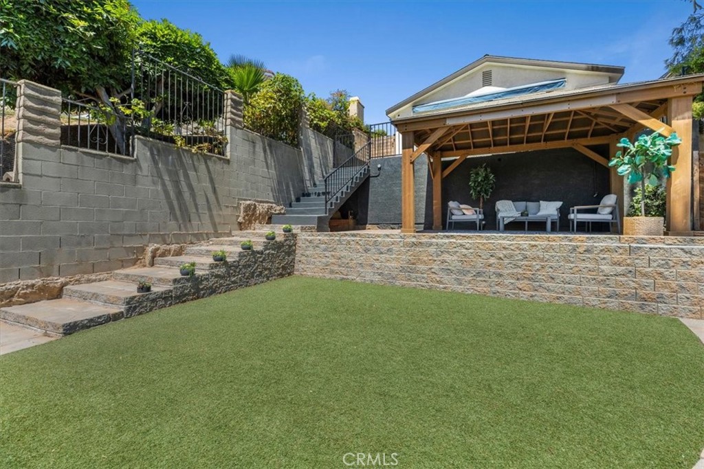 995 W Channel Street