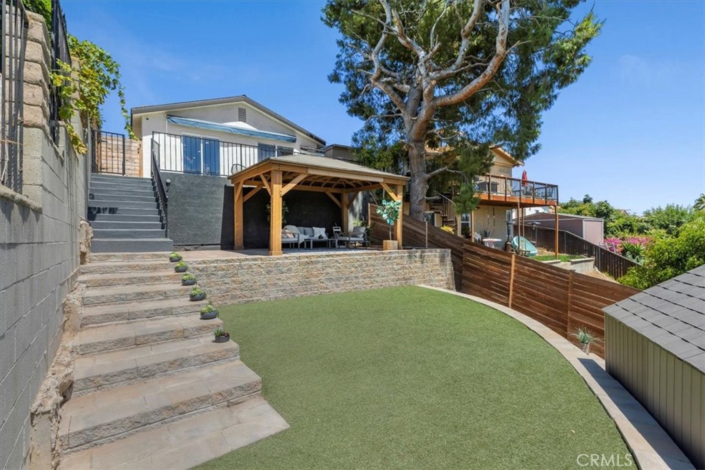 995 W Channel Street