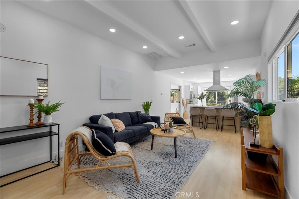 995 W Channel Street