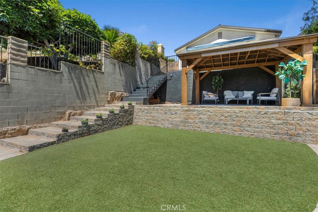 995 W Channel Street