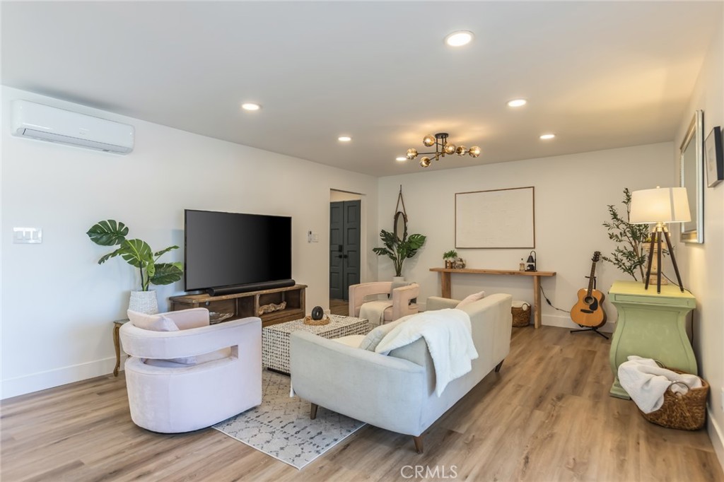5700 Ravenspur Drive 307