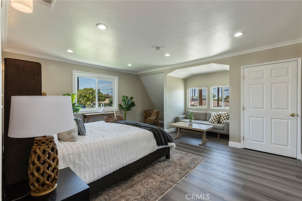 2306 255th Street