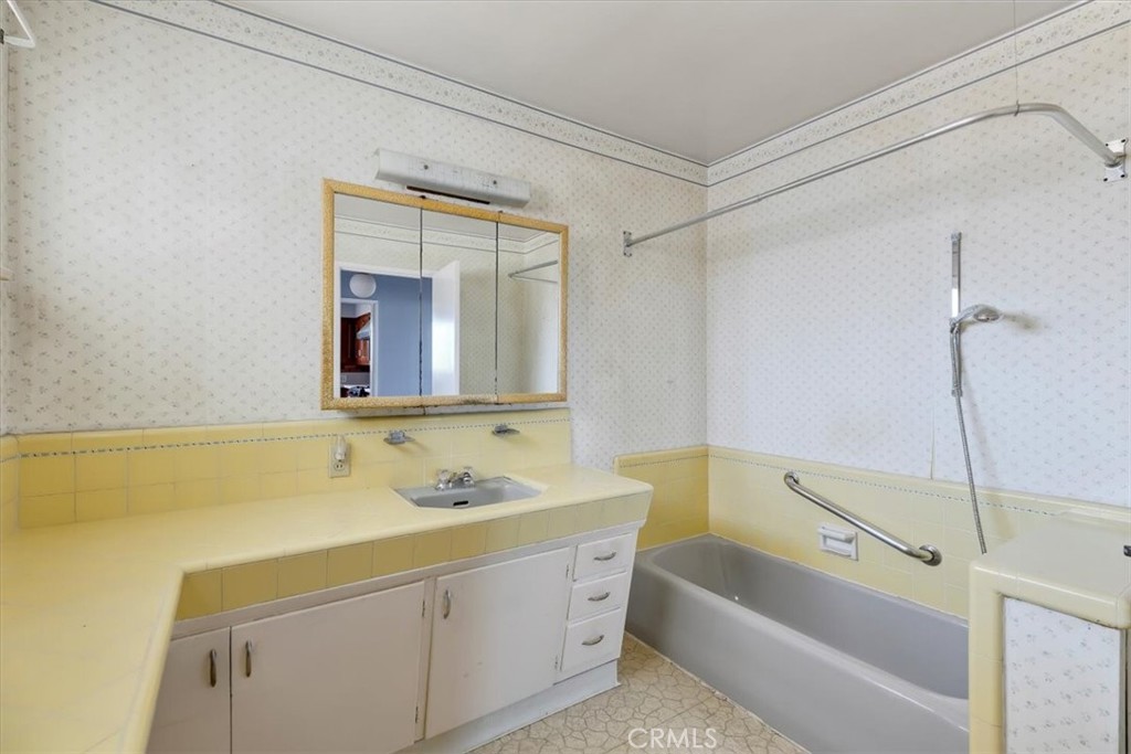 445 Calle Mayor