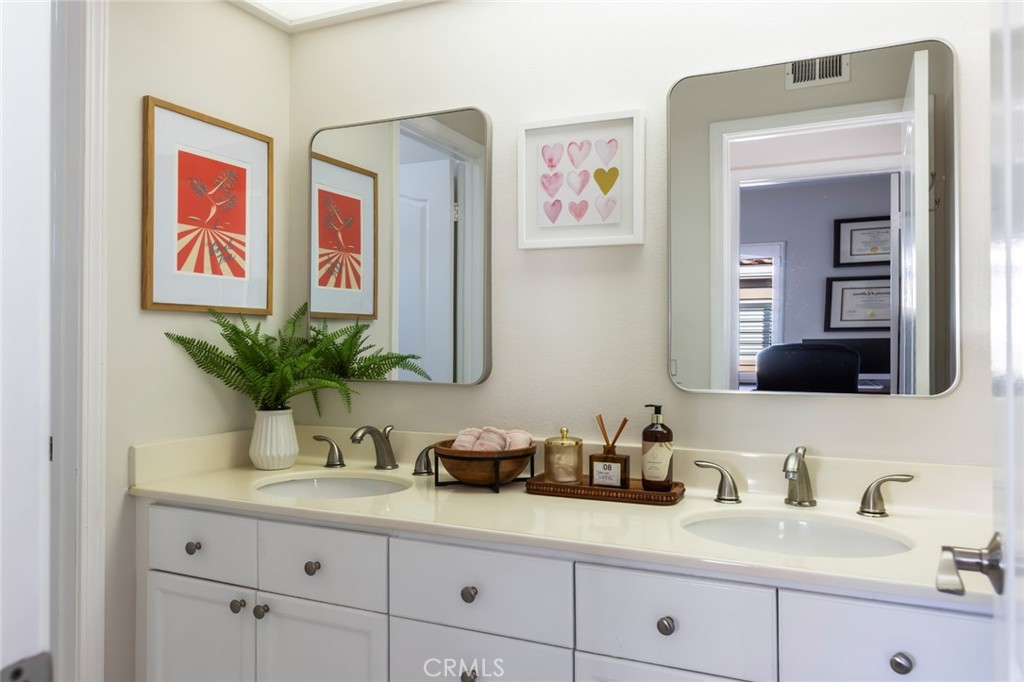 2801 Sepulveda Boulevard 34