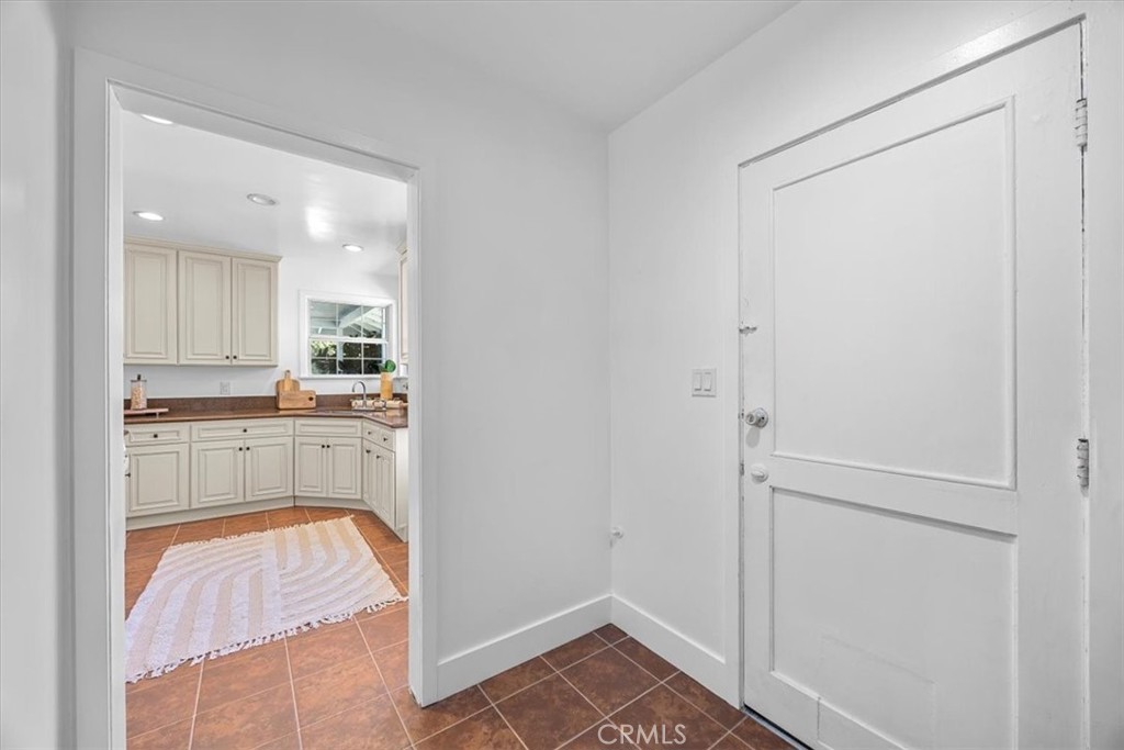 13204 S Wilton Place