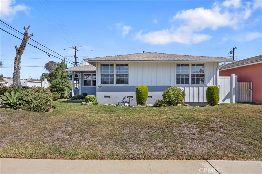 13204 S Wilton Place