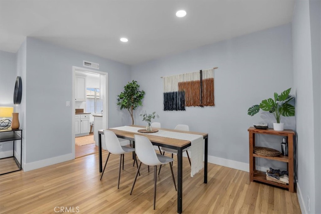 13204 S Wilton Place