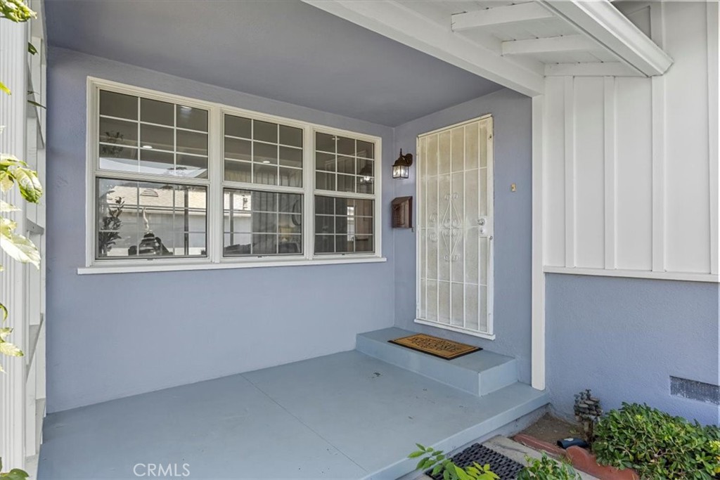 13204 S Wilton Place