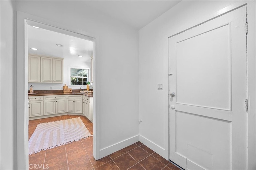 13204 S Wilton Place