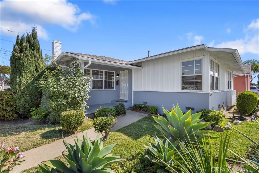 13204 S Wilton Place