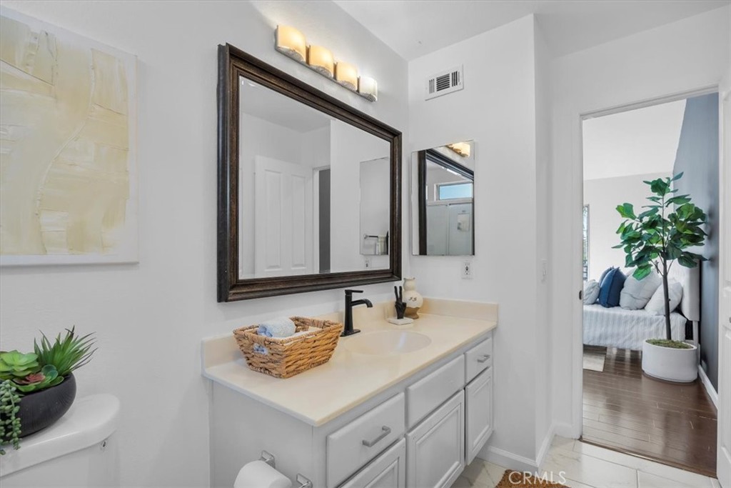 4003 W 165th Street