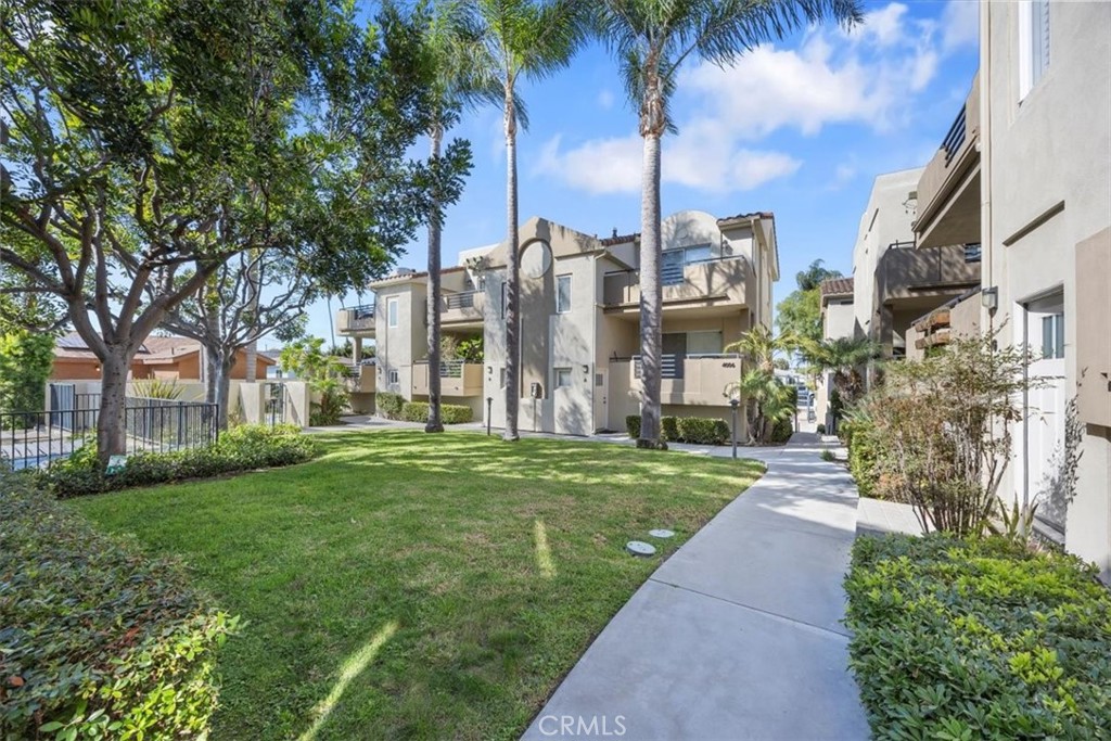4003 W 165th Street
