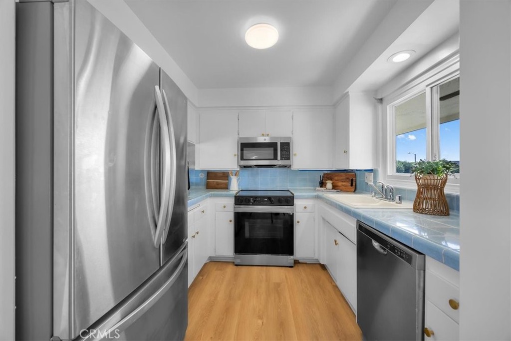 23028 Nadine Circle B