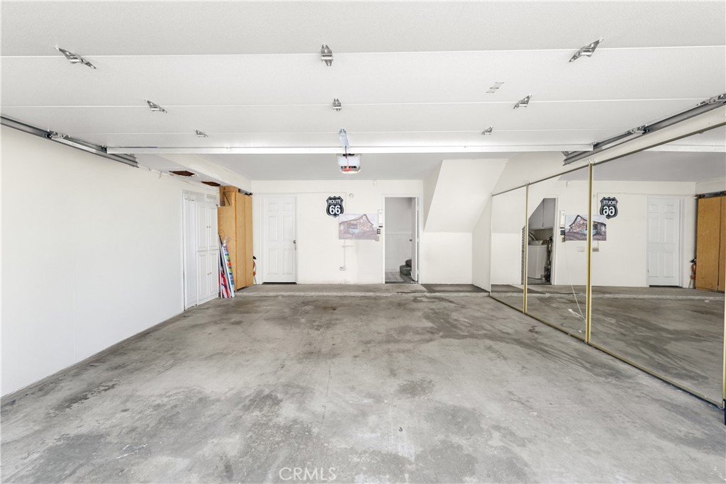 2800 Plaza Del Amo 20