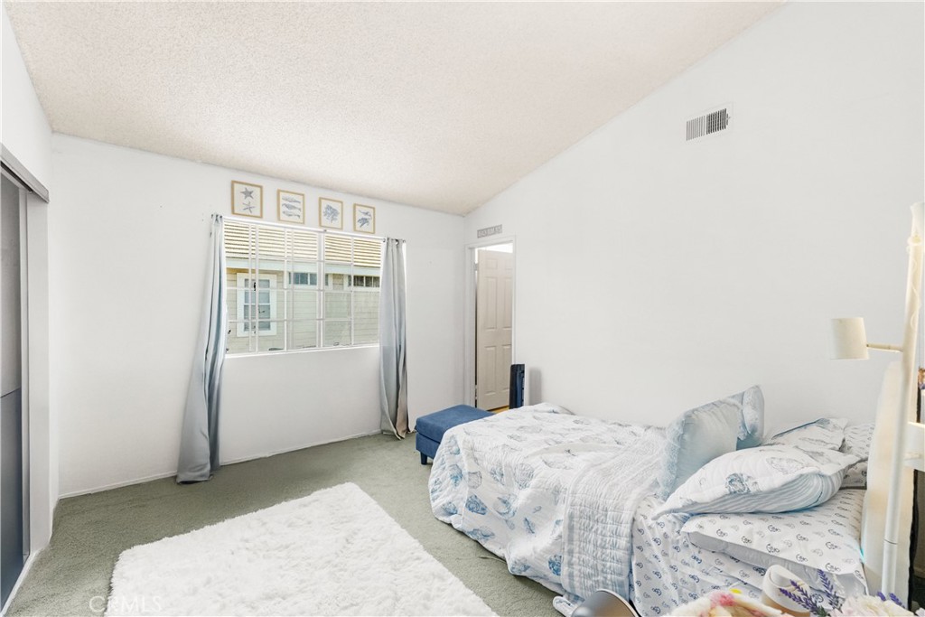 2800 Plaza Del Amo 20