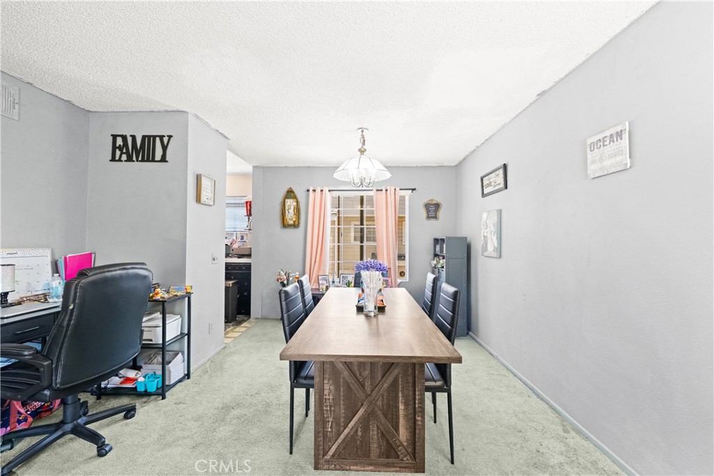 2800 Plaza Del Amo 20