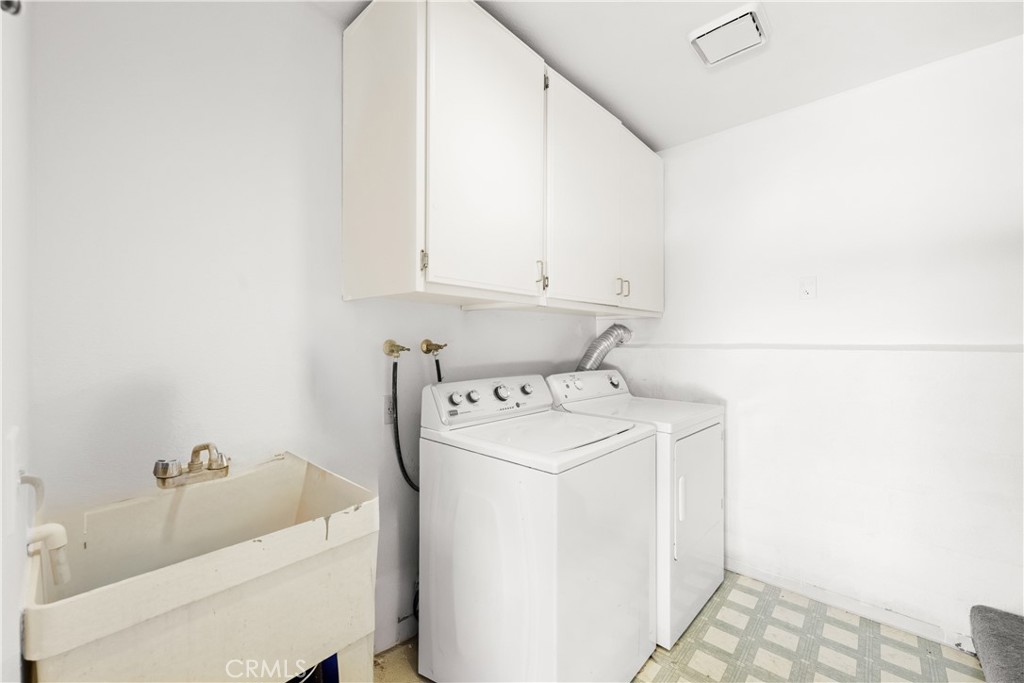 2800 Plaza Del Amo 20