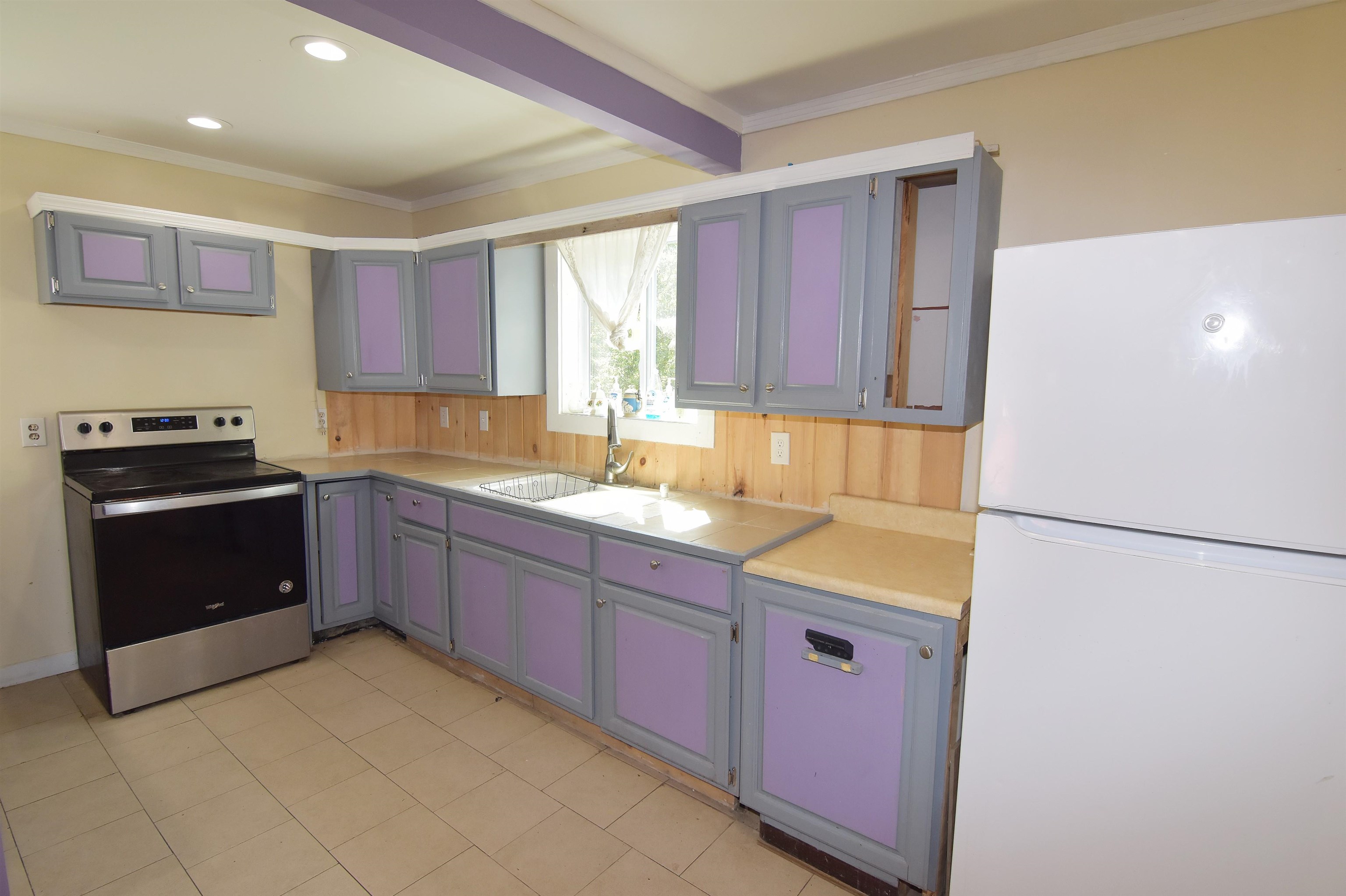 1618 West Sandgate Road