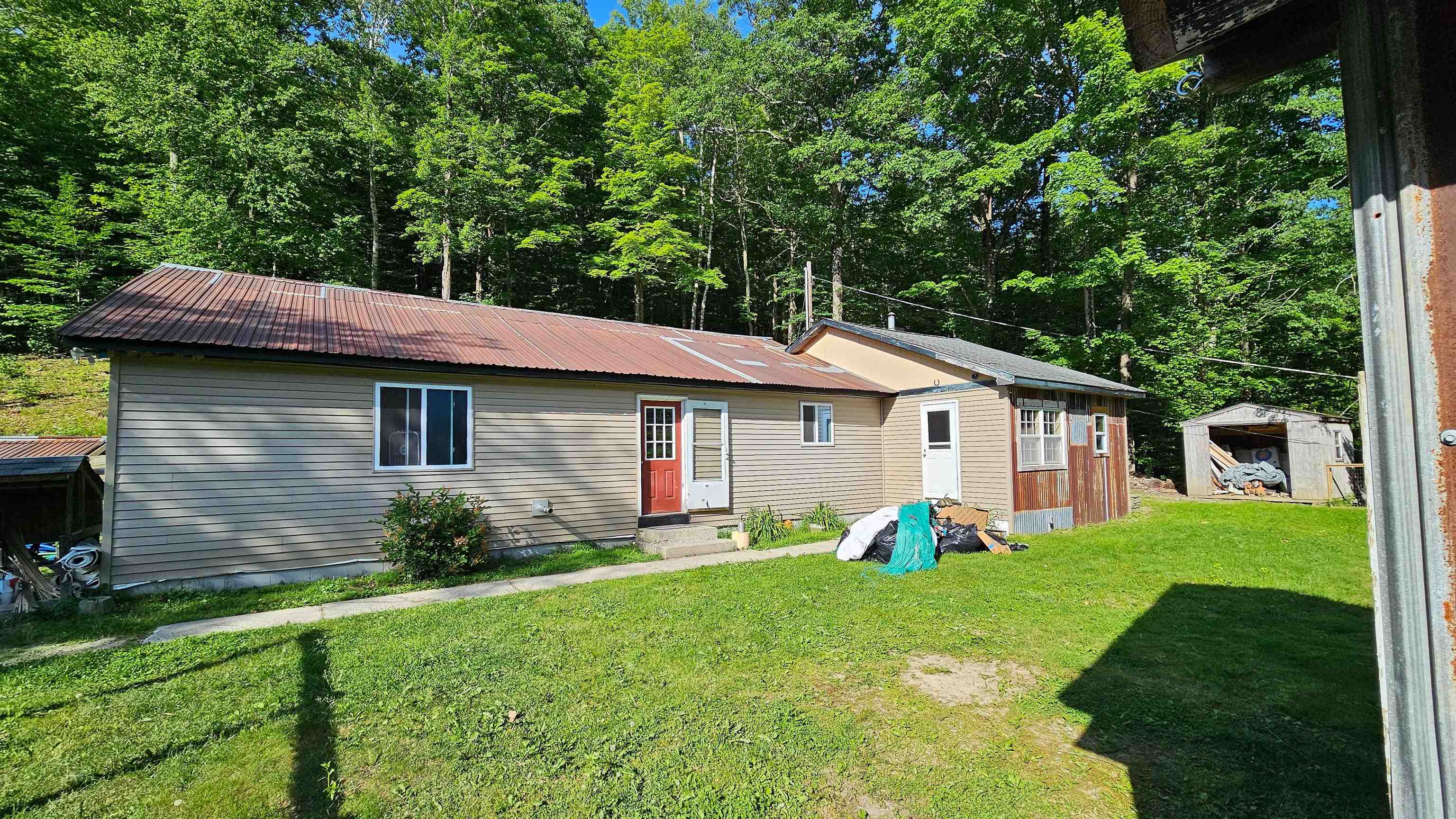 1618 West Sandgate Road