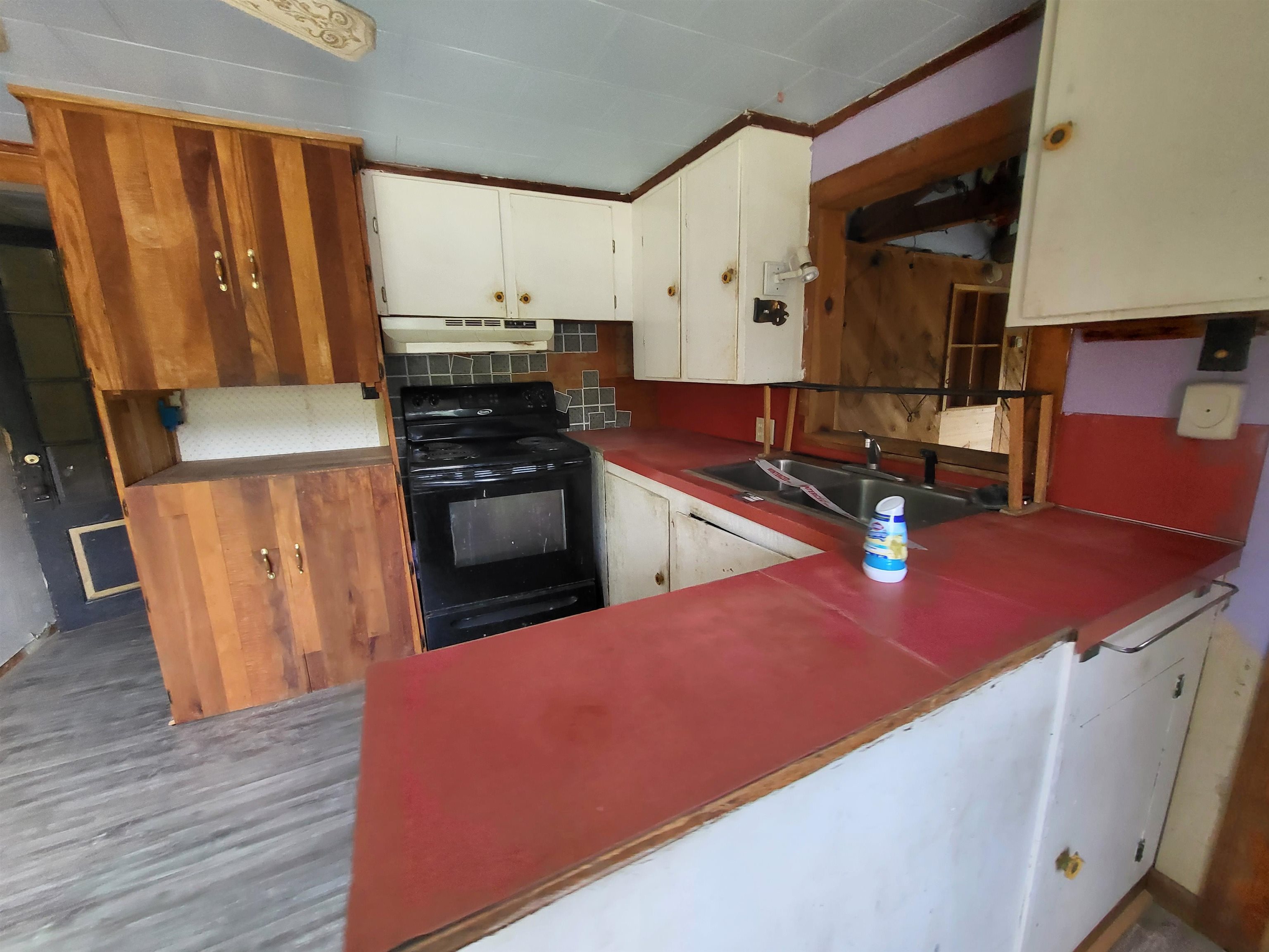 2729 Route 15E