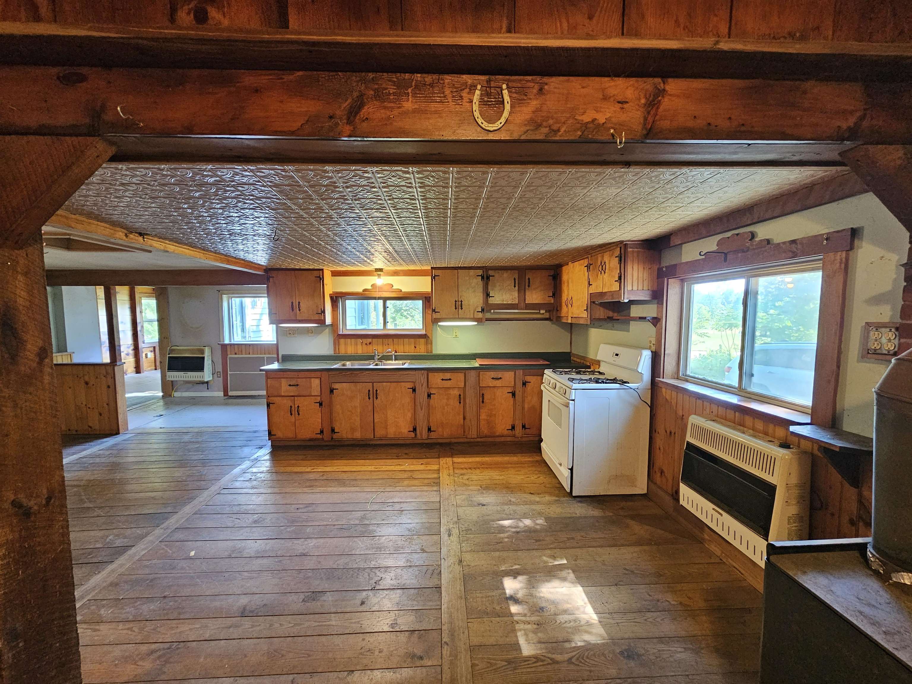 52 Town Hill Road