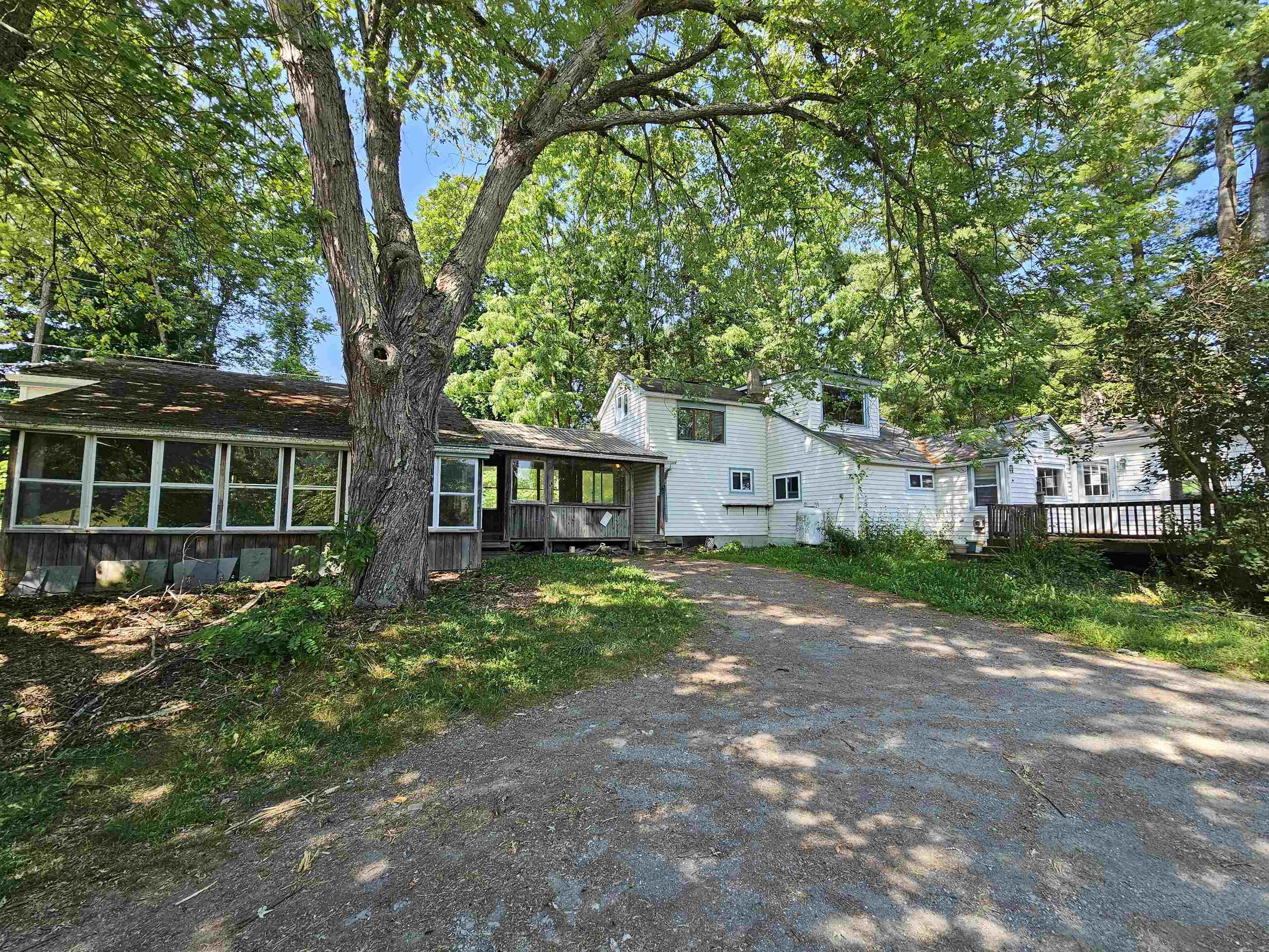 52 Town Hill Road