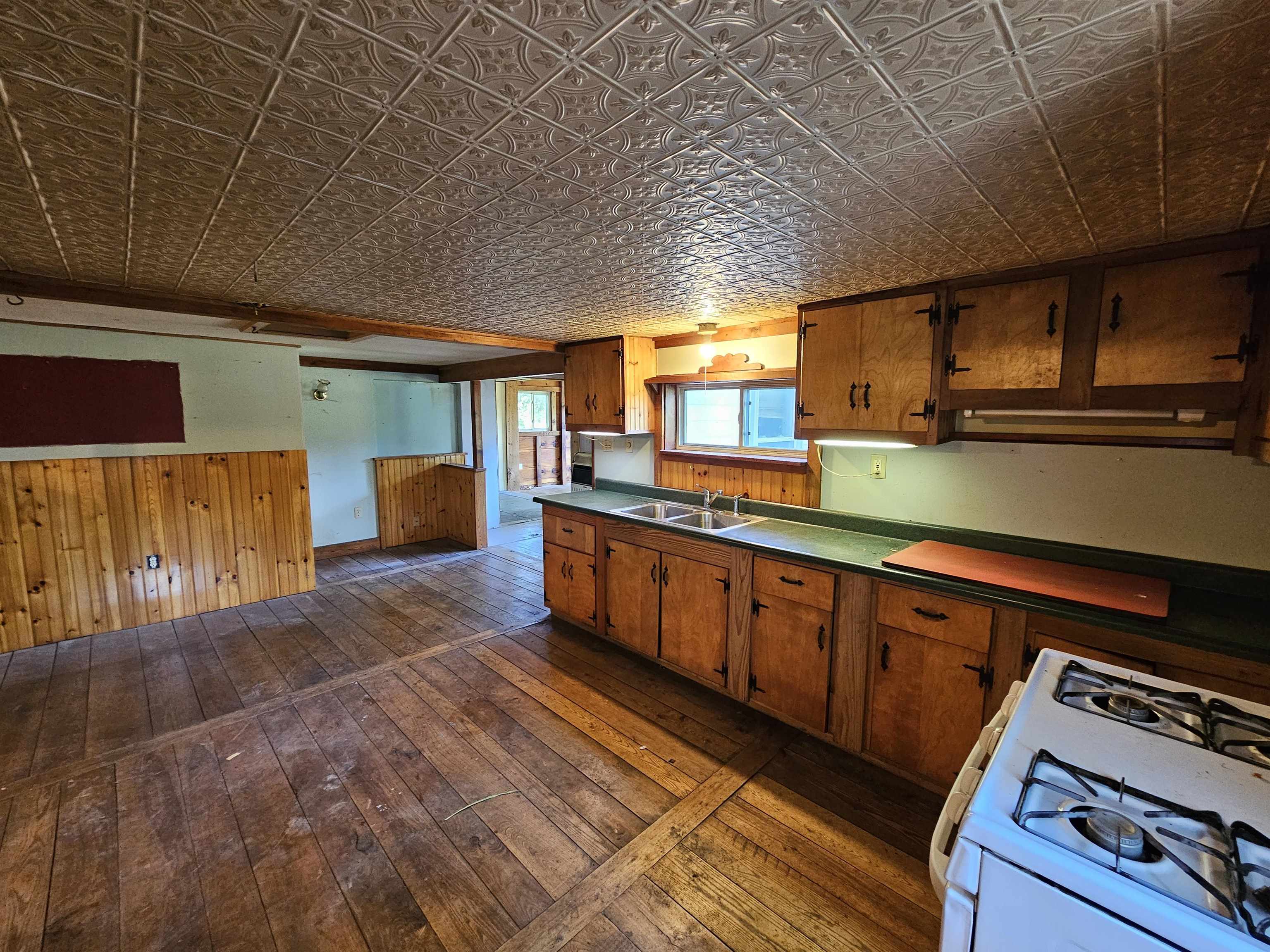 52 Town Hill Road