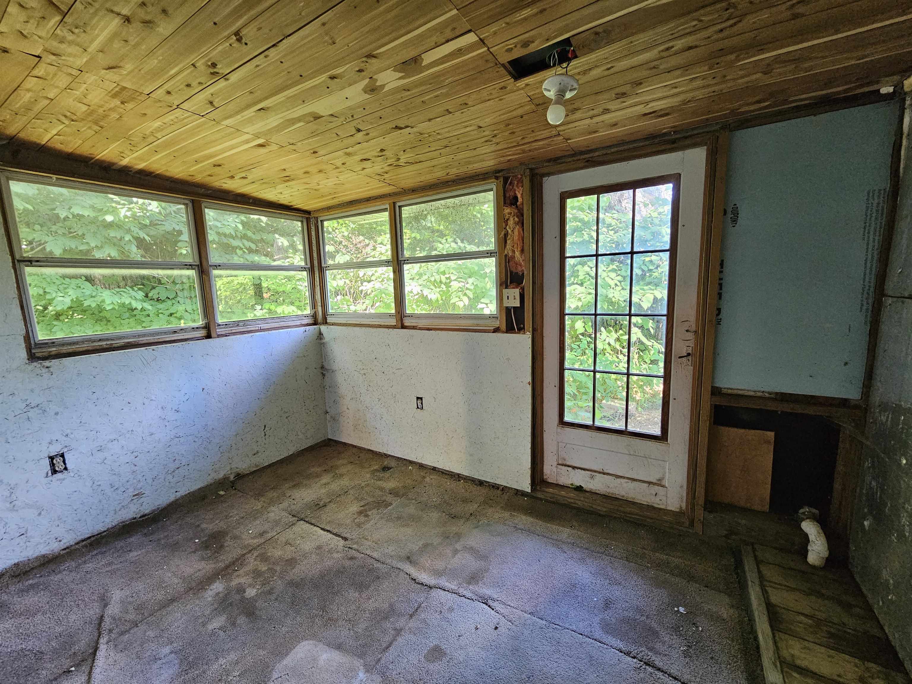 52 Town Hill Road
