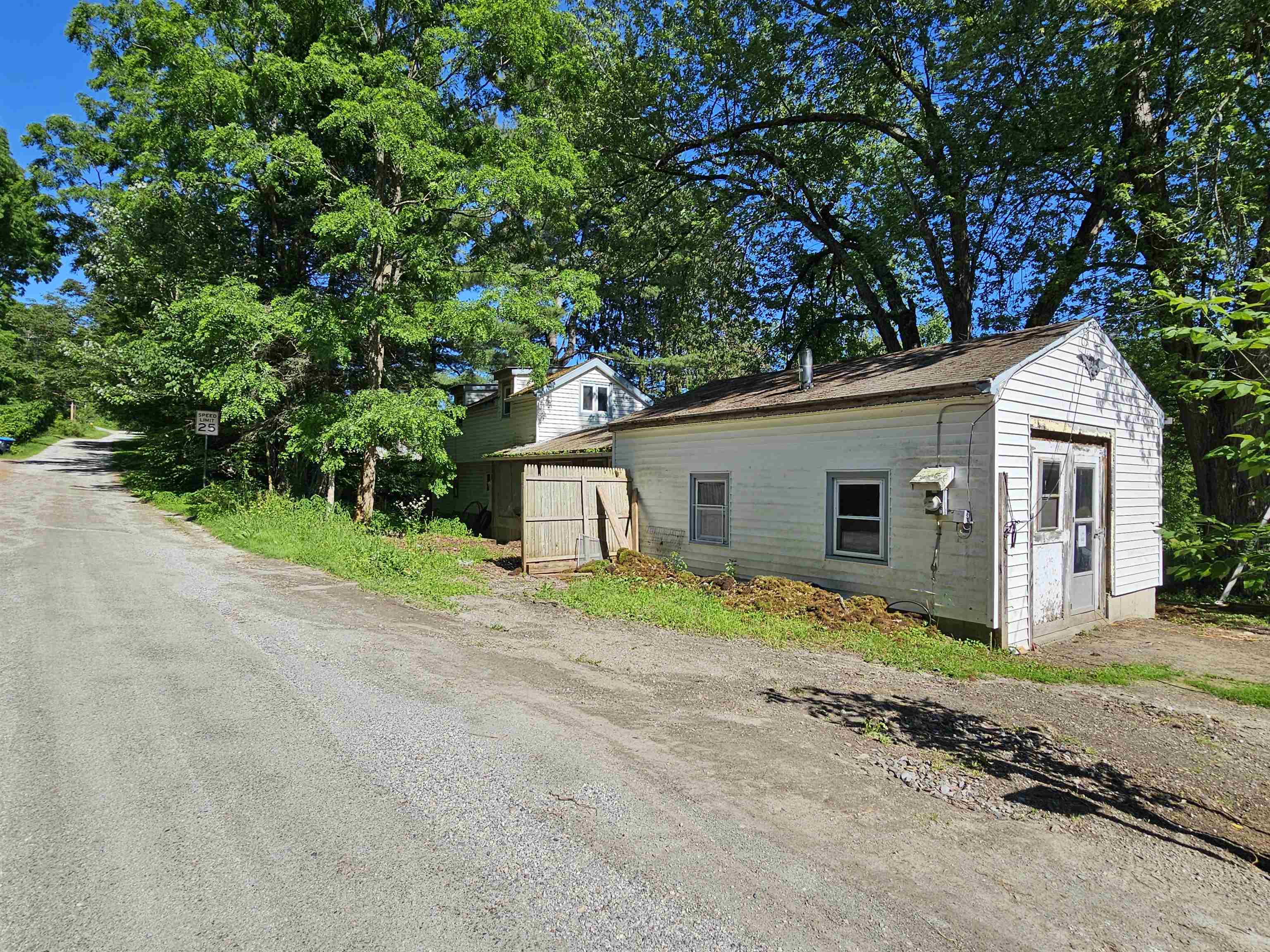 52 Town Hill Road
