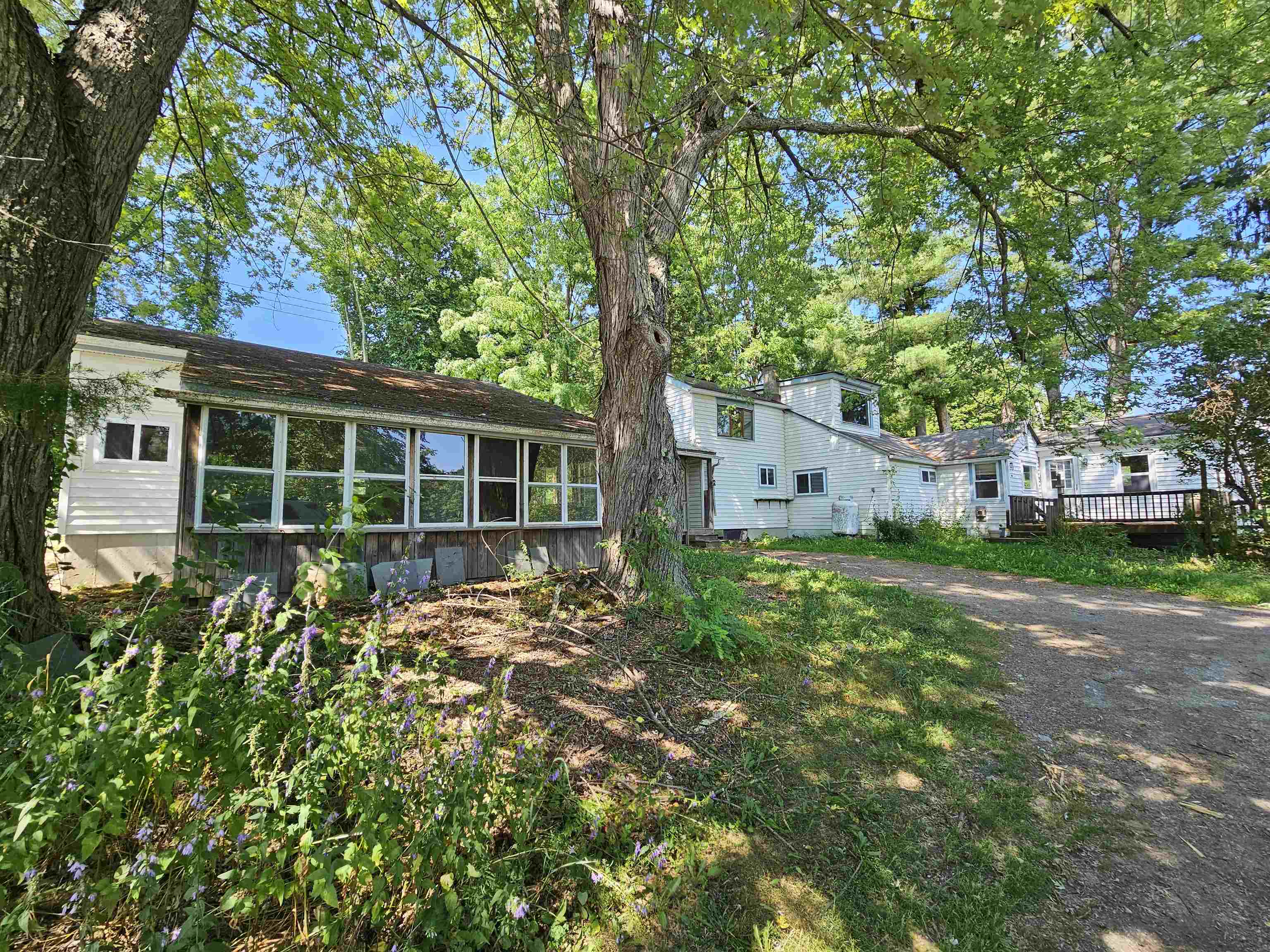 52 Town Hill Road
